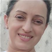 Laureata in conservazione e restauro del patrimonio storico artistico, fornisce supporto per materie umanistiche: italiano, storia, storia dell' arte